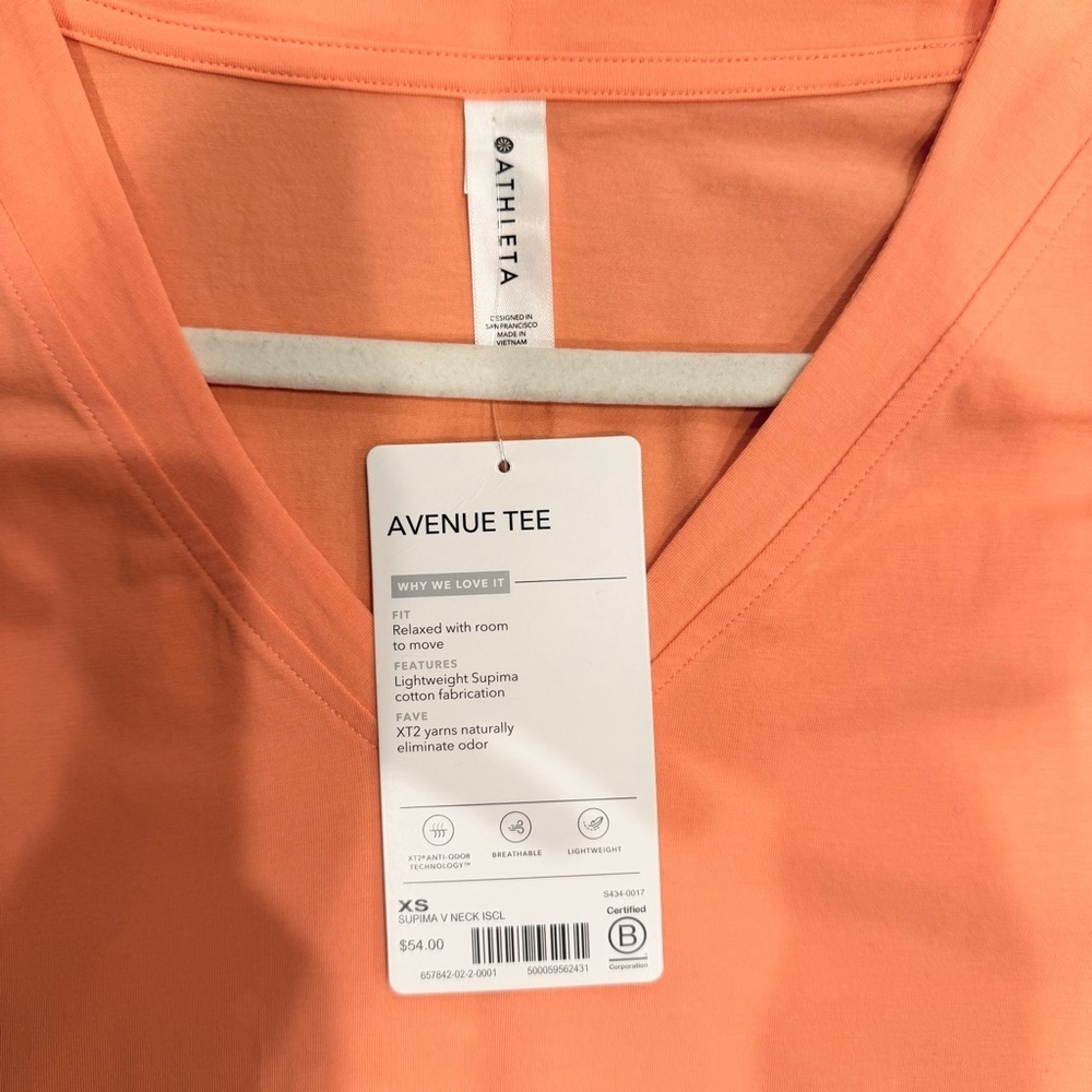 New Athleta Avenue Athleasure Tee XS Coral Walking Running Gorpcore Sporty - Picture 7 of 7
